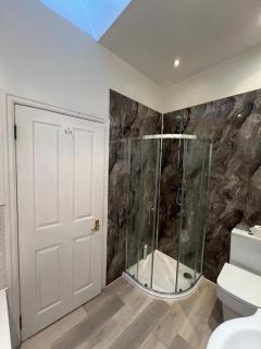 Views over Harrogate - 2Bed JADE Suite & Parking - 7