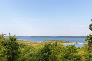Whimsical Lake House - Claremore - 8