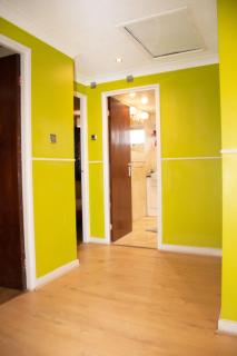 Simlar Luxury Stay, Parking, Wi-Fi, Basketball Court - Leicester - 3