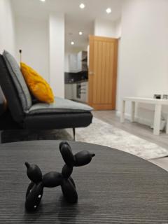 Newly Furnished Modern 1 bedroom City Apartment - Leicester - 4