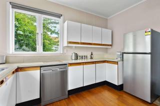 Charming 3 Bedroom Family Home Pet Friendly - Hamilton - 6