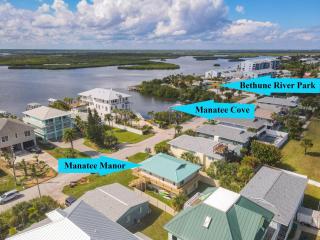 6693 Engram - Manatee Manor - Walk to Beach & River - New Smyrna Beach - 8