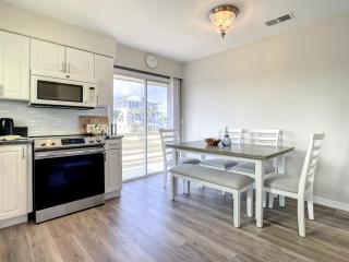 6693 Engram - Manatee Manor - Walk to Beach & River - New Smyrna Beach - 4