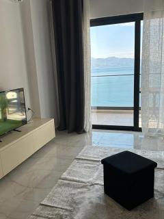 Seaview Luxury Apartment - Sarandë - 6