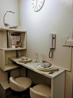 Sun and Moon cozywhite Air Residences Makati - Manila - 7