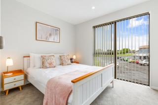 Māngere Three Bedrooms Retreat with Airport Conveniences - Auckland - 7