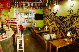 How Flowers Hostel & Party Coliving Coworking Nomad - 6