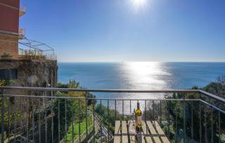 2 Bedroom Lovely Apartment In Genova - Genova - 2