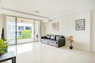 Bright & Spacious Apartment with Private Balcony - Sídney - 5