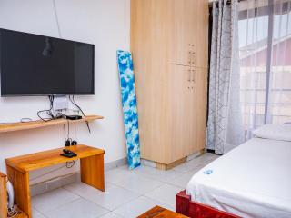 Sam's Studio 12 - Kisumu - 9