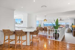 Beached at Lighthouse - stunning ocean views and pool - Port Macquarie - 5