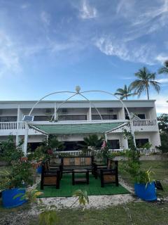 Coast Side Cliffs Resort - 9