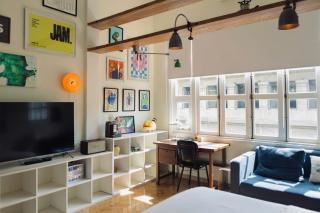 Stylish, High-Quality Studio with City Charm in D1 - Ho Chi Minh - 0
