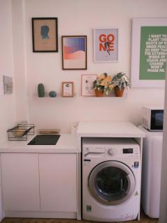 Stylish, High-Quality Studio with City Charm in D1 - Ho Chi Minh - 2