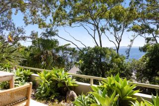 Cove Point 5 Stylish Cove Escape - Noosa Heads - 2