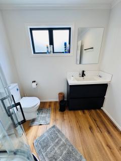 Modern 1 bedroom guest house - 3