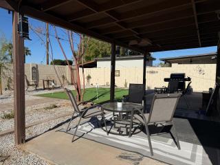 4 Bedrm 2 Ba Office WiFi Hiking House Central Phx - Phoenix - 8