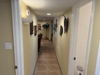 4 Bedrm 2 Ba Office WiFi Hiking House Central Phx - Phoenix - 2