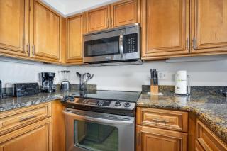 Beachfront Luxury Villa Ocean Walk Resort Daytona - Daytona Beach - 4