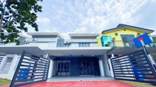 D'Kayangan Shah Alam Spacious Fully Air-Con 12 PAX HOUSE - Shah Alam - 8