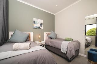 Coastal Life 1st Class Marina Martinique - Jeffreys Bay - 7