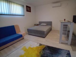 AlejaPark Inđija - 6