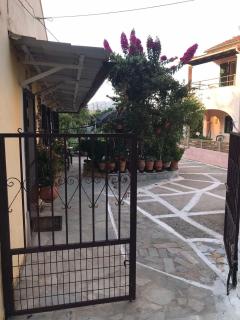 Mitsani Country House - 8