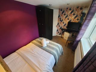 Grand near Etihad Stadium Coop Live - Manchester - 4