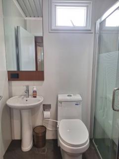 Cozy & Stylish Container Stay Near City Center - Cagayan de Oro - 4