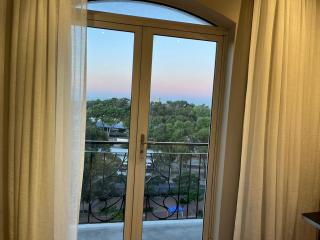 Cape Royale Suite - 4