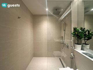 HiGuests - Elegant 1BR Retreat with Sea View in La Rive - 3