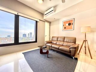 Tropicana 218 Macalister #Charm #InfinityPool #WideSeaview #6pax #3BR2bath #1King2Queen #Quality well maintained #Private host - George Town - 0