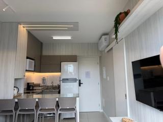 Apto com piscina, perto da praia e do Farol da Barra - 8