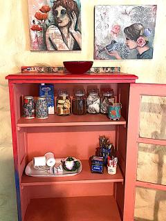 ilyn pottery cottage - 4