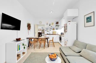 Cozy Stay in Historic Bratislava - Bratislava - 9