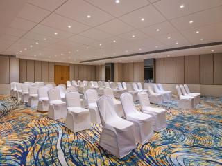 Biznotel By Pride Motera - Ahmedabad - 6