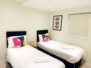 2 Bedroom Duplex's in Huntingdon - Built for Contractors & Professionals - Balcony - WiFi - Fully Equipped Kitchen - Smart TV - Ideal for Work Stays - Long Projects - Huntingdon - 8