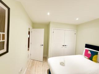 2 Bedroom Duplex's in Huntingdon - Built for Contractors & Professionals - Balcony - WiFi - Fully Equipped Kitchen - Smart TV - Ideal for Work Stays - Long Projects - Huntingdon - 2
