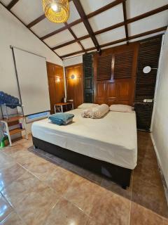 Saho Coffee & Rooms - Lhonga - 5