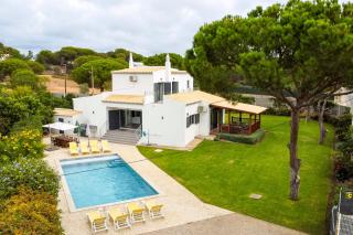 Villa Oasis 4-Bedroom Retreat with Pool in Vilamoura - Quarteira - 8