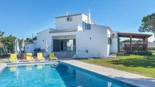 Villa Oasis 4-Bedroom Retreat with Pool in Vilamoura - Quarteira - 0