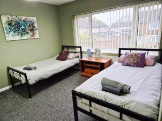 Rabbit Haven- Near Bicester Village & Town - ShireStays - Bicester - 3