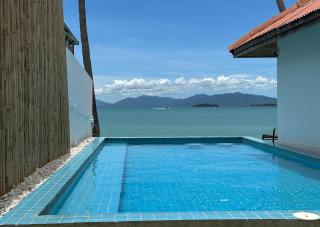 Bangrak Pier Bungalow - 1