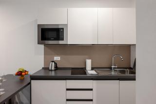 Padova Modern and Central Studio with Parking! - Padua - 9