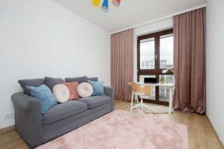 Family Apartment with Air Conditioning and Parking in Warsaw's Mokotów District by Noclegi Renters - Varsavia - 0