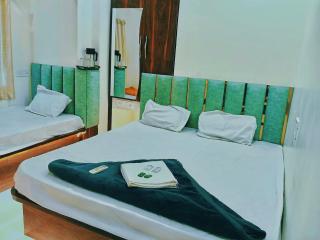 Hotel Aagman Palace - Near Mahakal Temple - Ujjain - 0