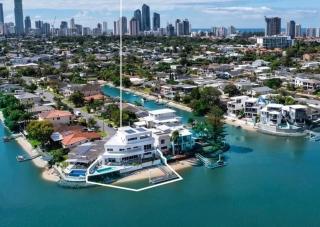 Summerland luxury house in Broadbeach Waters - Gold Coast - 9
