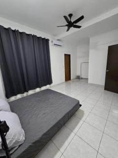 Homestay Iris Puncak Alam l Bersebelahan Hospital UiTM Puncak Alam l Teres 2 Tingkat - Bandar Puncak Alam - 1