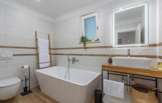 Villa Terra Magica Heated Pool Sauna and Jacuzzi - Rapavel - 3