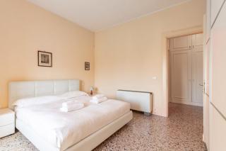 Giudecca Elegant APT with Stunning Lagoon View! - Venice - 4